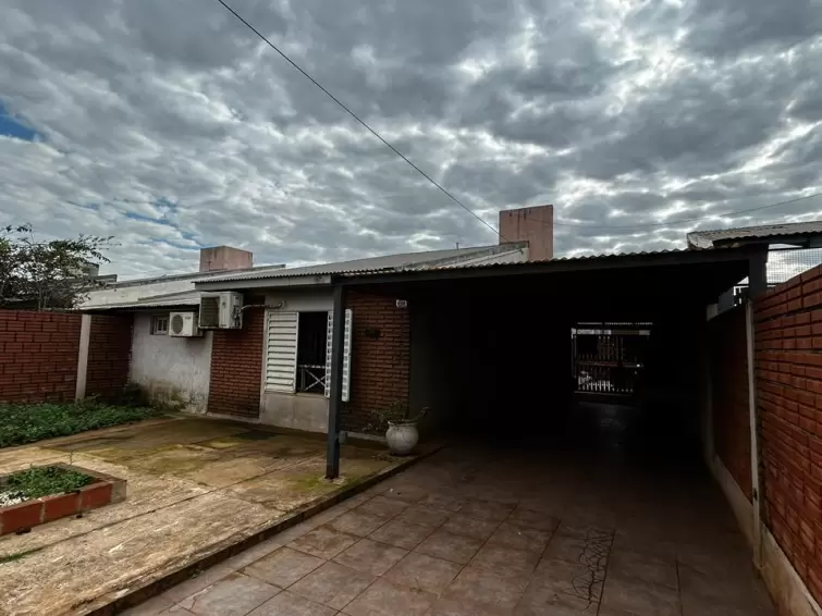 EN VENTA CASA 3 DORMITORIOS